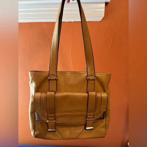B. MARKOWSKY Mustard Colored Shoulder Tote (EUC) - Picture 12 of 15